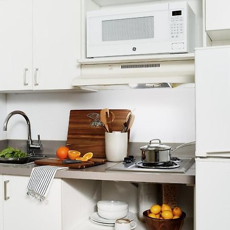 Intown Suites Extended Stay San Antonio Tx - Leon Valley South Екстериор снимка